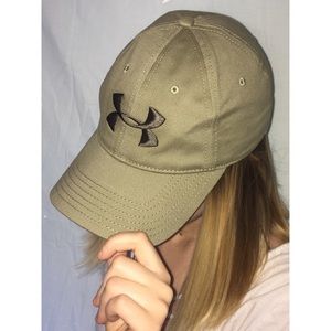 Army green under armour hat